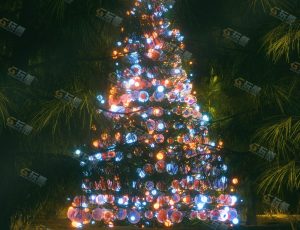 C4D工程源文件—创意圣诞树