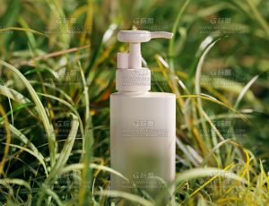 草丛中的化妆品Blend项目源文件