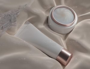 布料上的化妆品场景Blend项目源文件