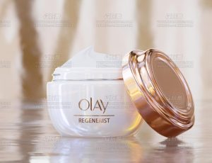 化妆品水上渲染场景Blend项目源文件