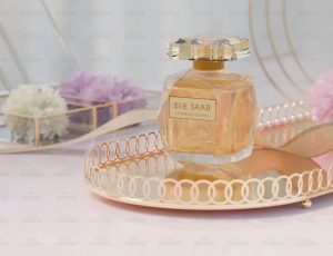 金色和粉红色香色场景Blend工程源文件