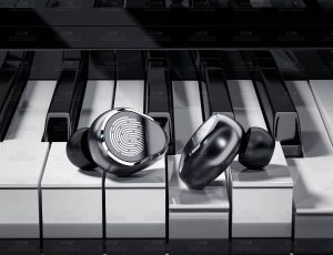 蓝牙耳机渲染场景2C4D工程源文件