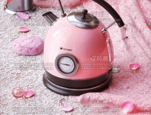 粉色水壶C4D工程源文件